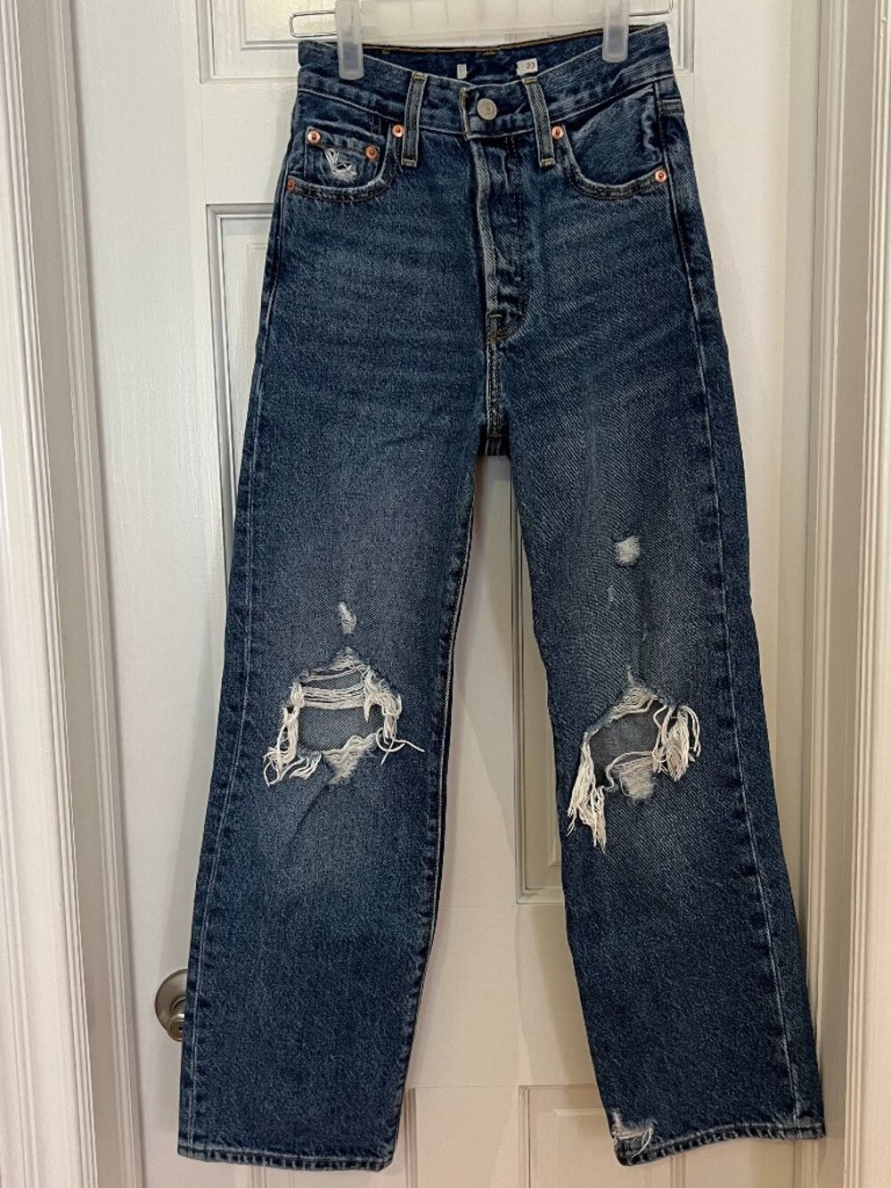 Levi's Ribcage Straight Ankle Distressed Blue Jeans - Women's - W23, L27